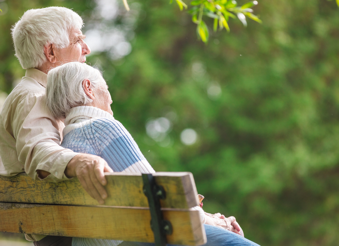 If You and Your Spouse Die Days Apart, Who Inherits First? If You and Your Spouse Die Days Apart, Who Inherits First?